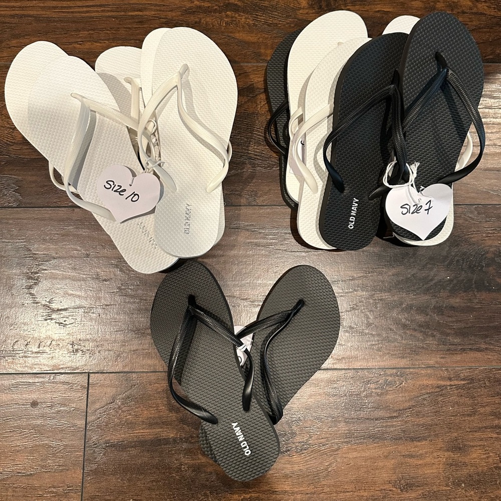 Old Navy Flip Flops- Never Worn